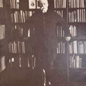 PAN PRESIDENT V KNIHOVNĚ NA PRAŽSKÉM HRADĚ -  REPRODUKCE / 19131605