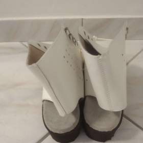 Foto inzerátu Nová zdravotnická obuv.