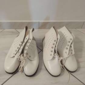 Fotka k inzerátu Nová zdravotnická obuv. / 18187423