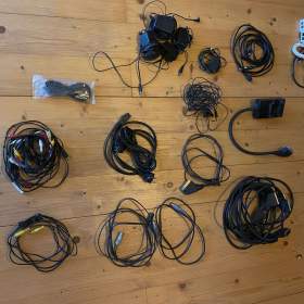 Foto inzerátu Elektromateriál levně - propojovací kabely