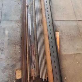 Foto inzerátu Ocelové profily, jekly, trubky, napínáky..