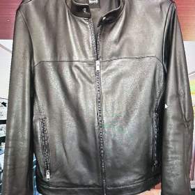 Foto inzerátu Kožená bunda Hugo Boss.