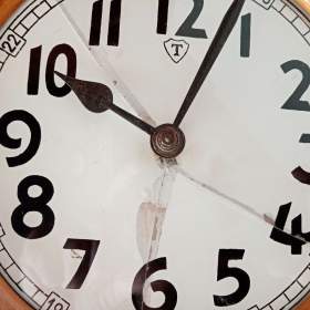Foto inzerátu Nástěnné starší hodiny