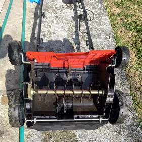 Foto inzerátu Elektrický vertikutátor Levita S 1400 2v1  