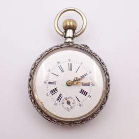 Fotka k inzerátu Starožitné dvoupláštové stříbrné zdobené kapesní hodinky. / 19001554