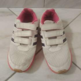 Fotka k inzerátu Botasky Adidas. / 19189811