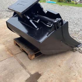 Foto inzerátu SKANDINÁVSKÁ hydraulická lžíce 160cm 13-20t 