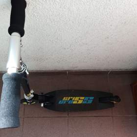 Foto inzerátu Koloběžka Arcore Criss Cross