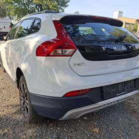 Foto inzerátu Volvo V40 Cross Country 2,0 D 88kW