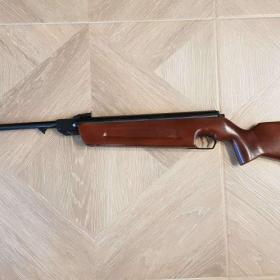 Foto inzerátu BEZVA ŠPIČKOVÁ SLAVIA 631 MODEL 77