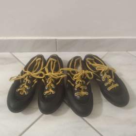 Fotka k inzerátu Dětské kopačky 33. / 18346420