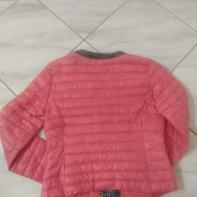 Foto inzerátu Dámská/dívčí bunda.