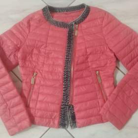Fotka k inzerátu Dámská/dívčí bunda. / 19635272