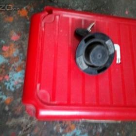 Fotka k inzerátu Víčko palivové nádrže Škoda / 18056873