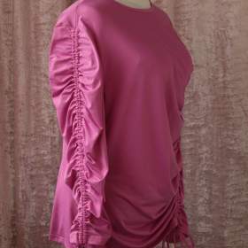 Foto inzerátu Růžové nařasené tričko XXXL