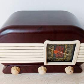 Foto inzerátu Starožitné rádio Tesla Talisman 307U po kompletní renovaci, excelentní stav
