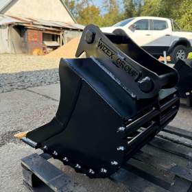 Foto inzerátu Lžíce prolamovaný 60cm 2,6-3,5t