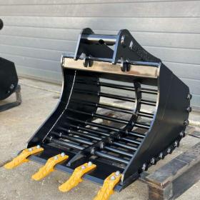 Fotka k inzerátu Lžíce prolamovaný 60cm 2,6- 3,5t / 18857220