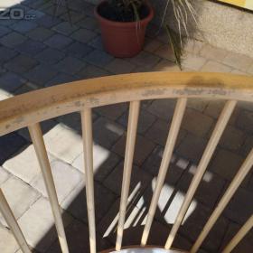 Foto inzerátu dětská oválna ohrádka s kolečky