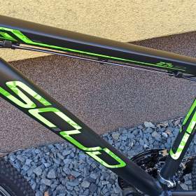 Foto inzerátu SCUD UMBRA 27,5 horské kolo 3x8 rám 17 černá -zelená