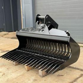 Foto inzerátu Prolamovaná srovnávací lopata, hydraulický shrnovač 130cm 3,6-5,5t
