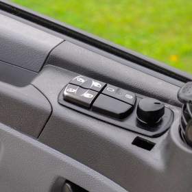 Foto inzerátu MERCEDES AXOR 1828 - TŘÍSTRANNÝ SKLÁPĚČ + HYDR. RUKA EURO4