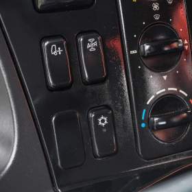 Foto inzerátu MERCEDES AXOR 1828 - TŘÍSTRANNÝ SKLÁPĚČ + HYDR. RUKA EURO4