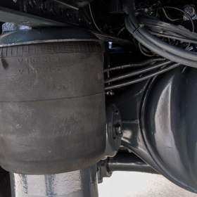 Foto inzerátu MERCEDES AXOR 1828 - TŘÍSTRANNÝ SKLÁPĚČ + HYDR. RUKA EURO4