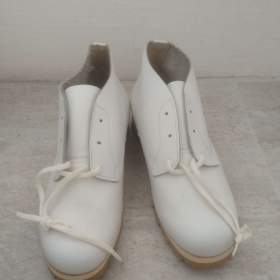 Nová dámská kotníková pracovní obuv. / 19215605