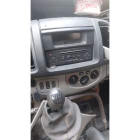 Foto inzerátu Renault trafic 1.9 dci 74kw 2005 Vivaro