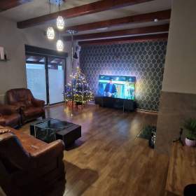 Foto inzerátu Denní pronájem pokojů slečnám - Slezská Ostrava - Luxusní Vila.