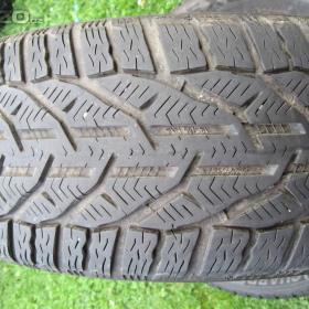 PRODÁM ZIMNÍ PNEU 195/60 R15 KORMORAN SNOW 88T 2x / 19221599