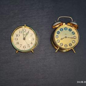 Foto inzerátu Retro budíky