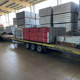 Foto inzerátu Nove fasádní lešení PLETTAC -scaff 74 -250 m2