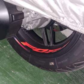 Foto inzerátu PRODÁM LEPKY NA SKÚTR HONDA FORZA 125,350!!!!!!