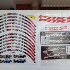 Foto inzerátu PRODÁM LEPKY NA SKÚTR HONDA FORZA 125,350!!!!!!