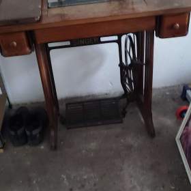 Šicí stroj / 19231074