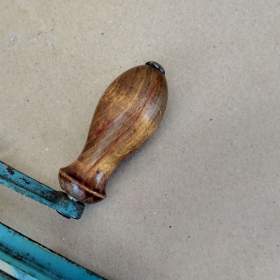 Foto inzerátu Starý ale zachovalý mlýnek na strouhanku zn. KOSMOS