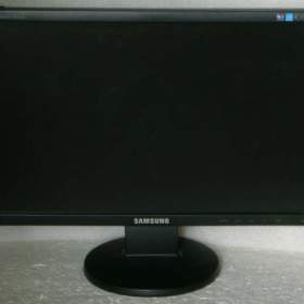 19 Samsung SyncMaster 943NW / 19232358
