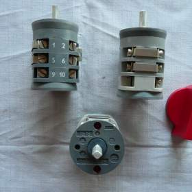 Fotka k inzerátu Nové reverzační přepínače VS10 a VS16 / 19646340