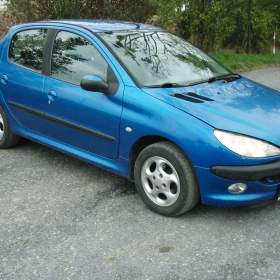 Foto inzerátu PEUGEOT 206 HATCHBACK 1.4i 55kW 2004 Facelift a 1.1i 44kW 2002 model I 