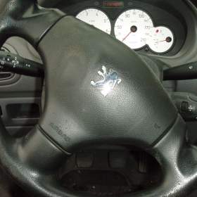 Foto inzerátu PEUGEOT 206 HATCHBACK 1.4i 55kW 2004 Facelift a 1.1i 44kW 2002 model I 