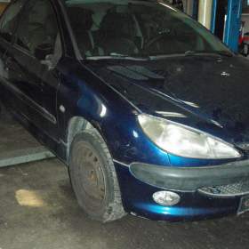Foto inzerátu PEUGEOT 206 HATCHBACK 1.4i 55kW 2004 Facelift a 1.1i 44kW 2002 model I 