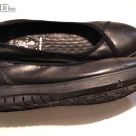 Foto inzerátu NOVÉ kožené baleríny v. 39 - RELAX