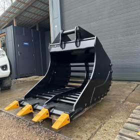 Foto inzerátu Lžíce prolamovaný 100cm 14,5-18t