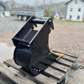 Foto inzerátu Lžíce pro minibagr 25cm 1,2t-2,5t