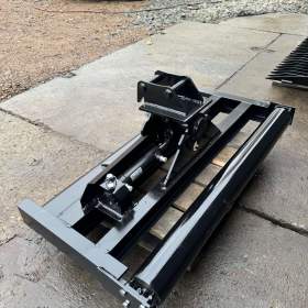 Foto inzerátu Nivelační nosník hydraulický grejdr 120cm 1,5-2,5t 