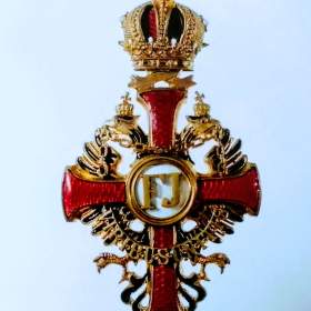 Foto inzerátu Faleristický materiál odkoupím hotově za katalogové ceny 