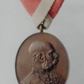 Foto inzerátu Faleristický materiál odkoupím hotově za katalogové ceny 