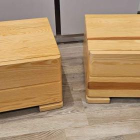 Fotka k inzerátu 2 ks noční stolky. Masiv borovice. / 17707994